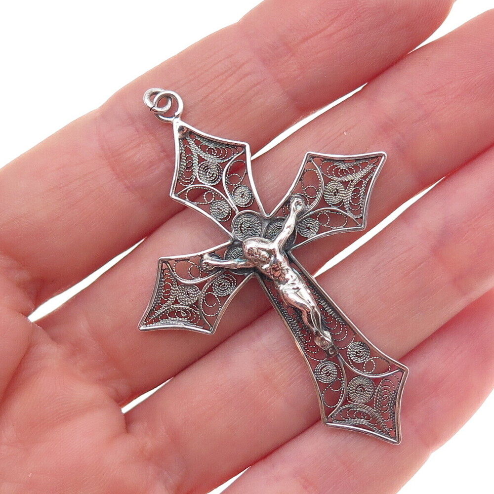 800 Silver Vintage Italy Crucifix Cross Filigree Oxidized Pendant
